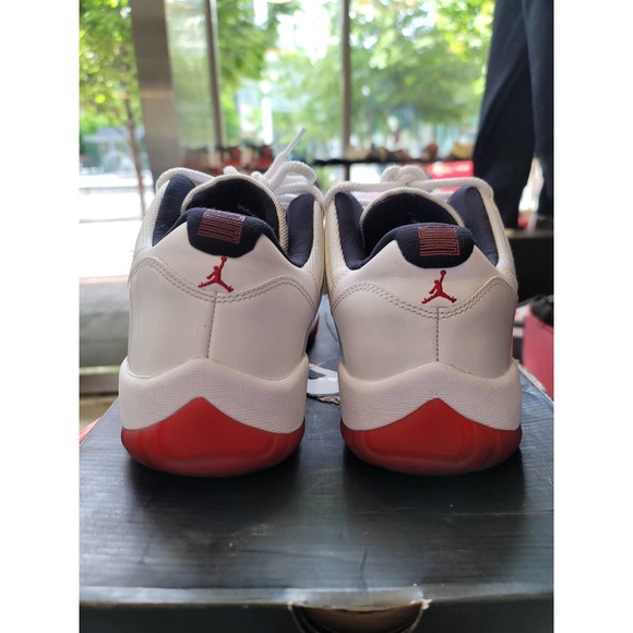 Jordan 11 low cherry size 12 - Picture 7 of 9
